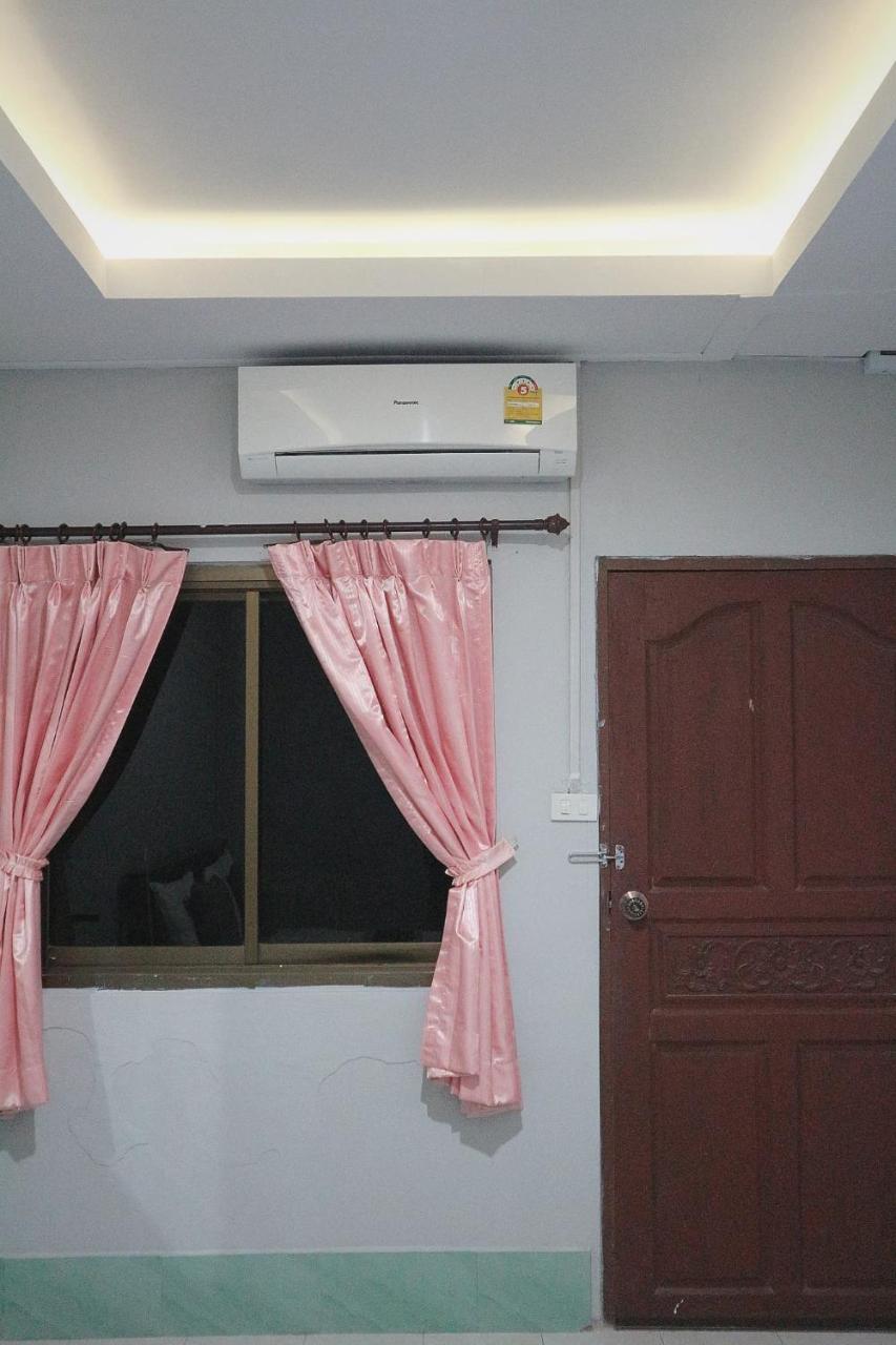 Marina Hut Guest House Ko Lanta Екстериор снимка
