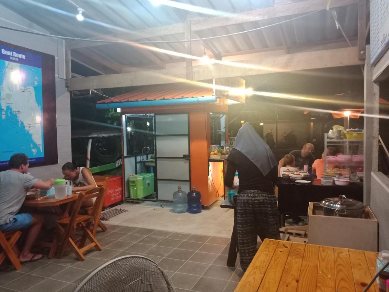 Marina Hut Guest House Ko Lanta Екстериор снимка